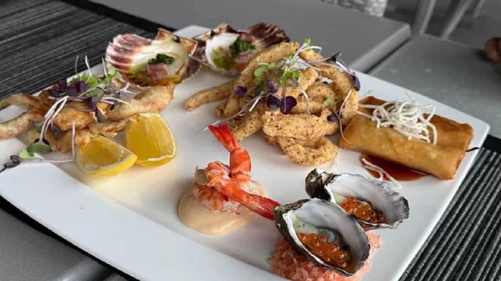 Dundees on the Waterfront Cairns