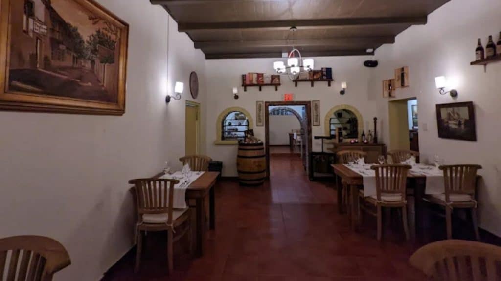 S. Vine on Google MyBusiness - Restaurant anno 1877 Aruba