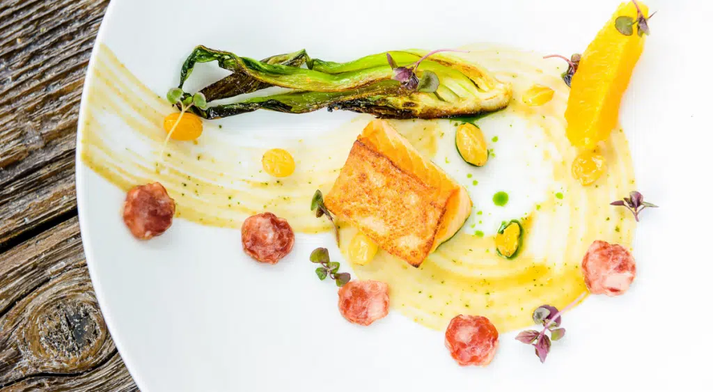 Travail Kitchen and Amusements