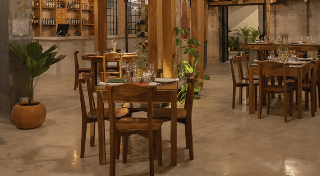 SALÓN GALLOS
